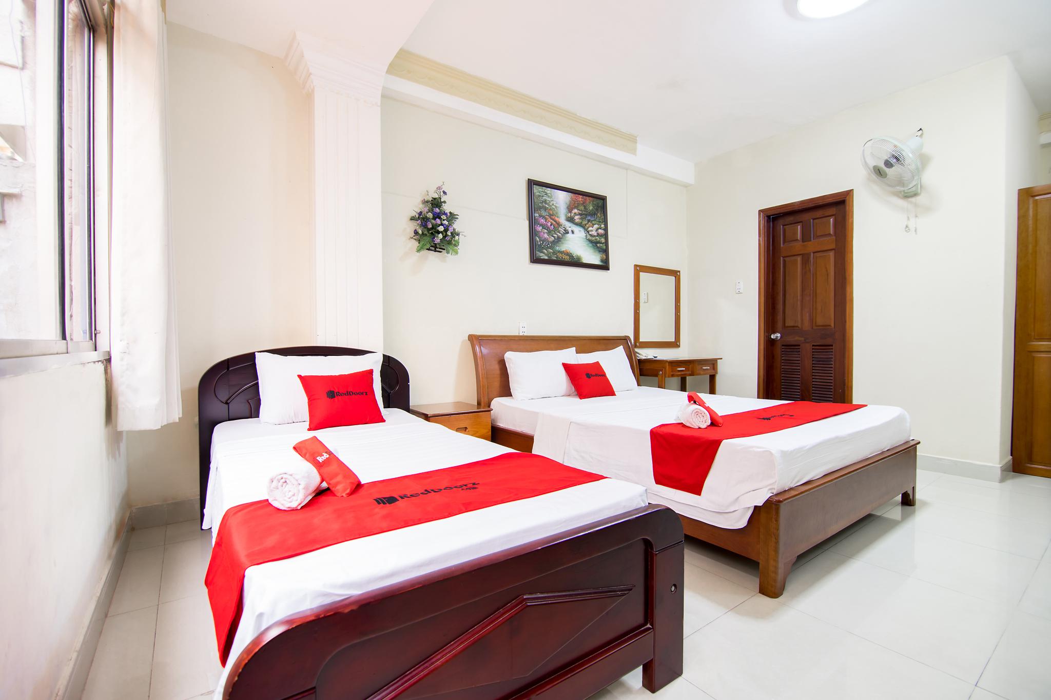 Reddoorz Plus @ Pham Ngu Lao 2 胡志明市 外观 照片