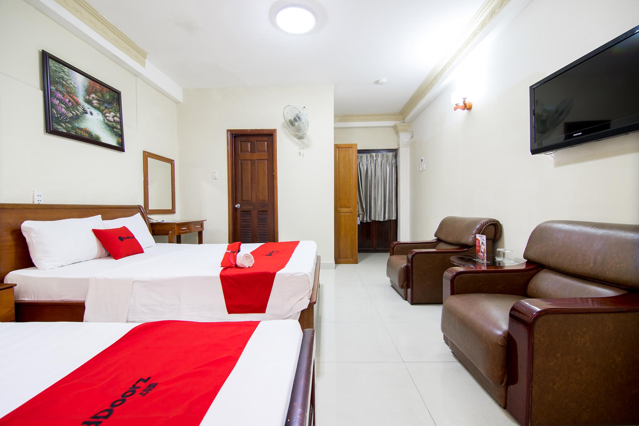 Reddoorz Plus @ Pham Ngu Lao 2 胡志明市 外观 照片